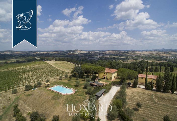 Image No.3-Ferme de 11 chambres à vendre à Gambassi Terme