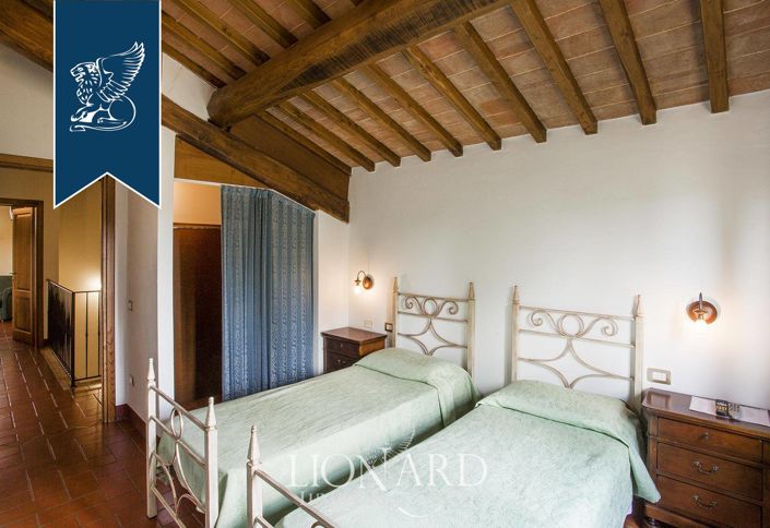 Image No.32-Ferme de 11 chambres à vendre à Gambassi Terme