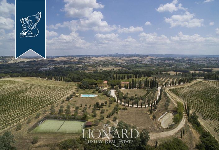 Image No.5-Ferme de 11 chambres à vendre à Gambassi Terme