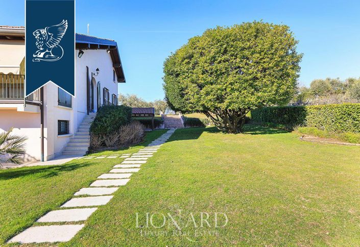 Image No.26-10 Bed Villa for sale