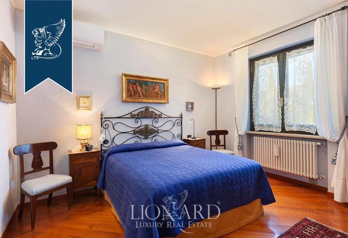 Image No.43-10 Bed Villa for sale