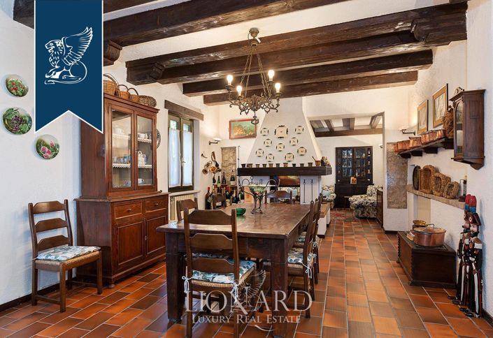 Image No.55-10 Bed Villa for sale