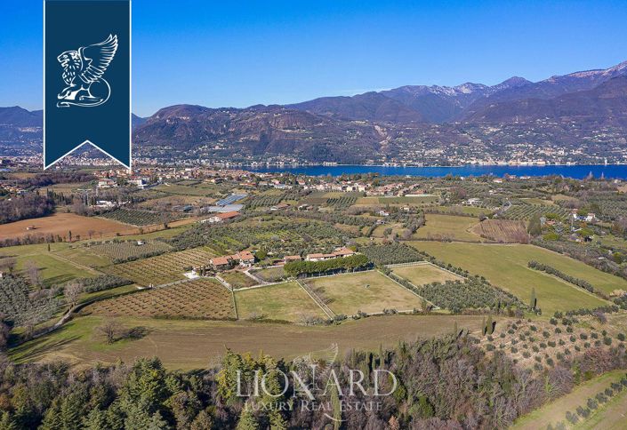 Image No.63-10 Bed Villa for sale