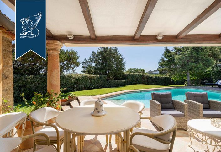 Image No.10-4 Bed Villa for sale