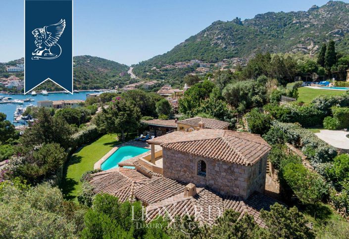 Image No.2-4 Bed Villa for sale