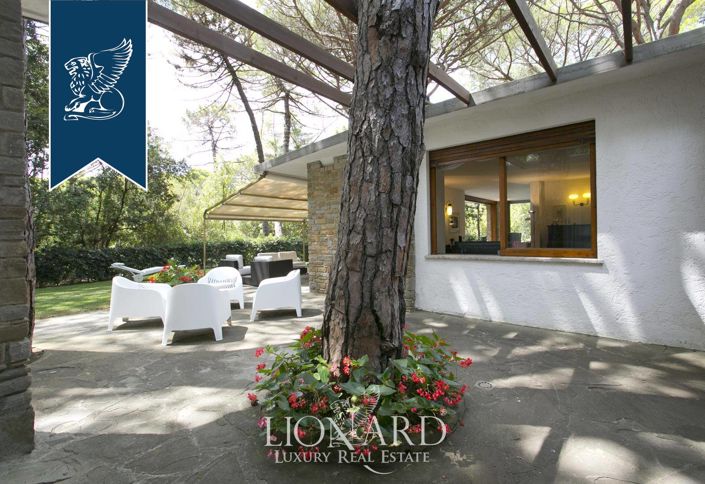 Image No.10-5 Bed Villa for sale