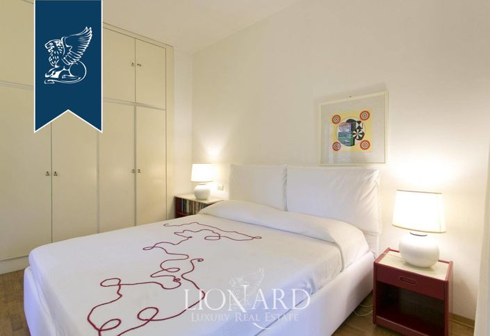 Image No.48-5 Bed Villa for sale