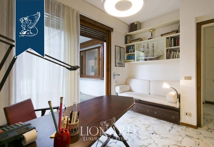 Image No.54-5 Bed Villa for sale