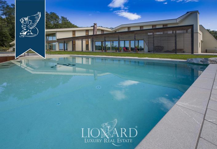 Image No.15-5 Bed Farmhouse for sale