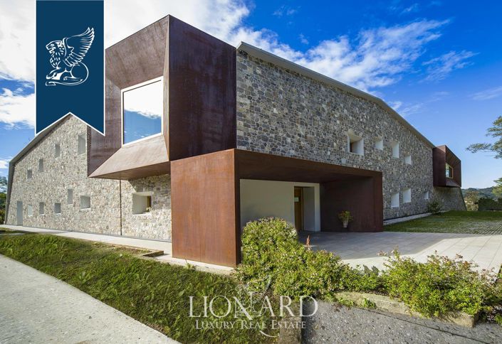 Image No.38-5 Bed Farmhouse for sale