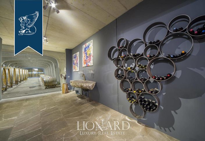 Image No.57-5 Bed Farmhouse for sale