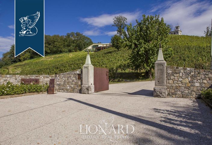 Image No.73-5 Bed Farmhouse for sale