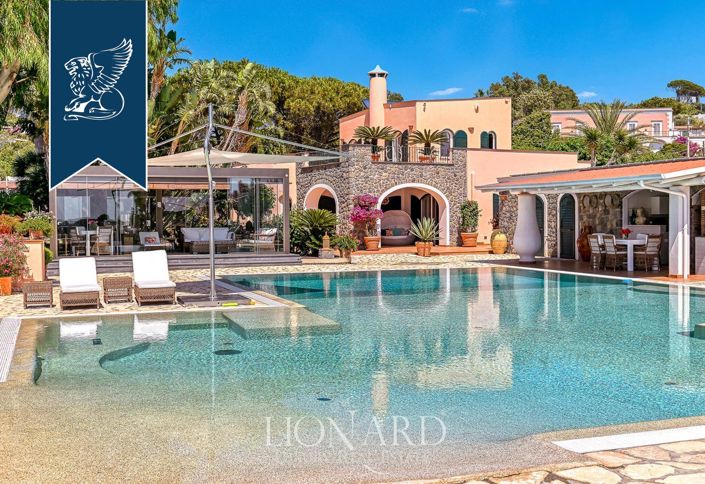 Image No.3-Villa de 4 chambres à vendre à Forio