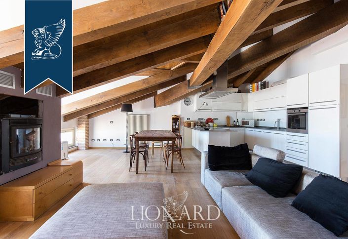 Image No.23-Villa de 16 chambres à vendre à la Spezia