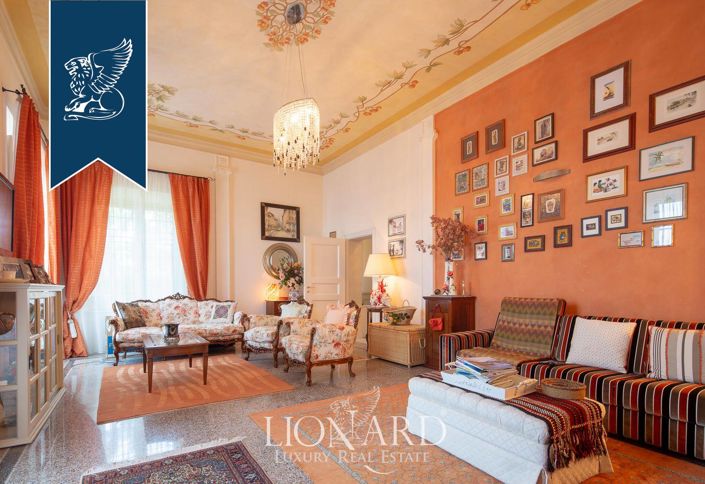 Image No.29-10 Bed Villa for sale