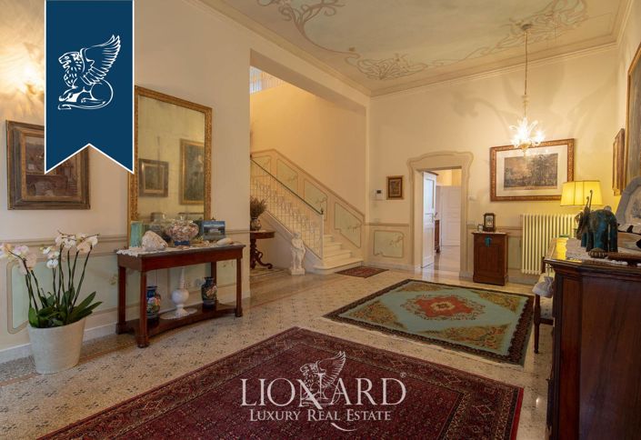 Image No.36-10 Bed Villa for sale