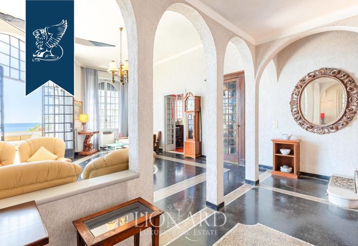 Image No.18-7 Bed Villa for sale