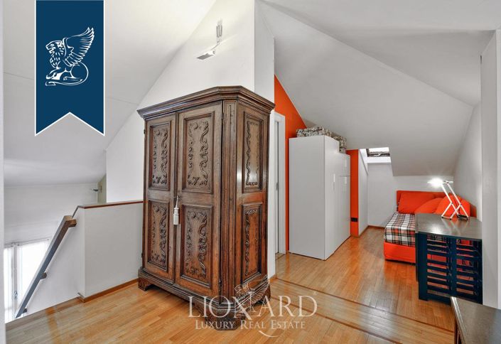 Image No.32-5 Bed Villa for sale