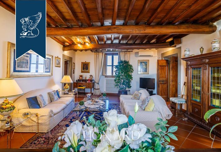 Image No.21-8 Bed Apartment for sale