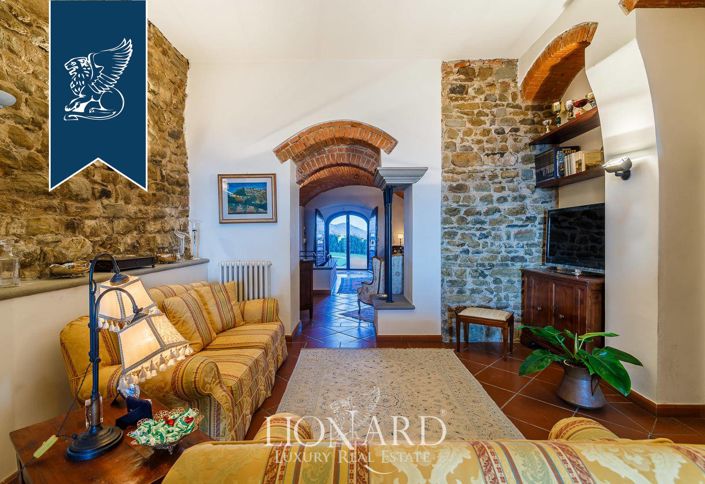 Image No.23-8 Bed Apartment for sale