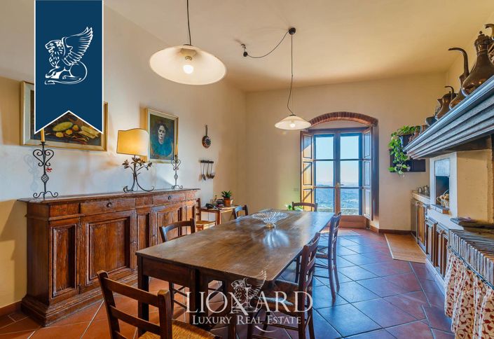 Image No.25-8 Bed Apartment for sale