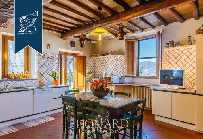 Image No.33-8 Bed Apartment for sale