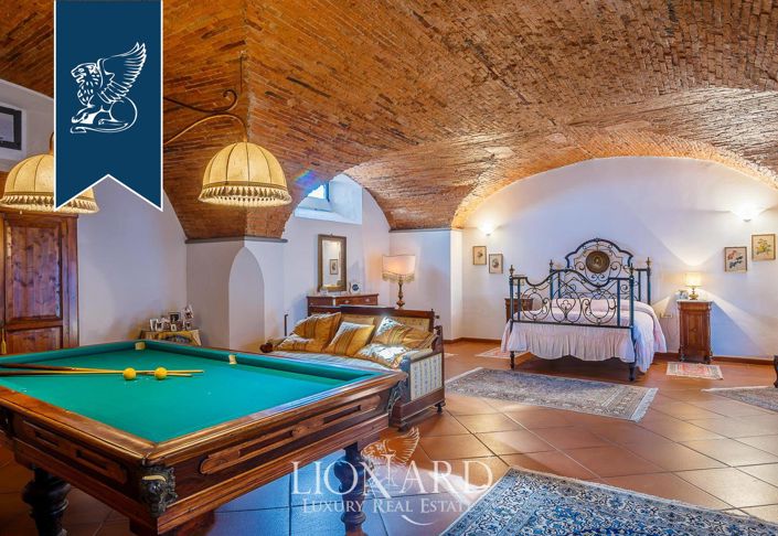 Image No.36-8 Bed Apartment for sale