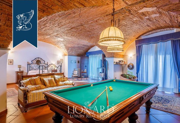 Image No.38-8 Bed Apartment for sale