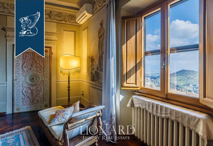 Image No.45-8 Bed Apartment for sale