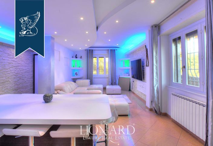 Image No.19-5 Bed Farmhouse for sale