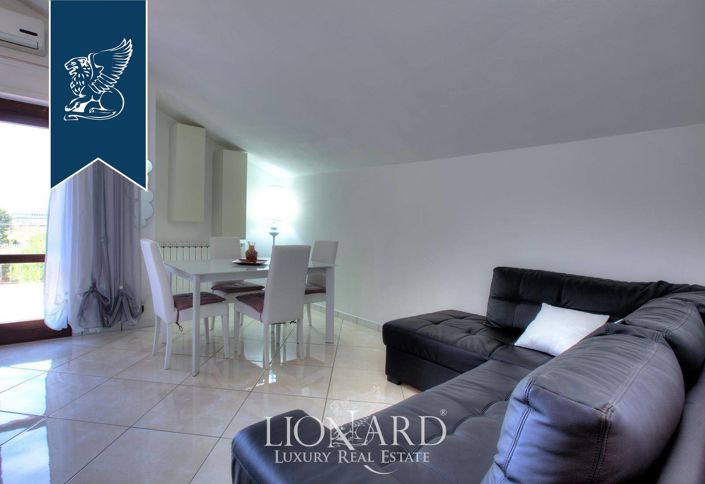 Image No.25-5 Bed Farmhouse for sale