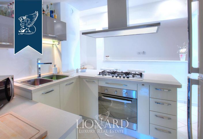 Image No.26-5 Bed Farmhouse for sale