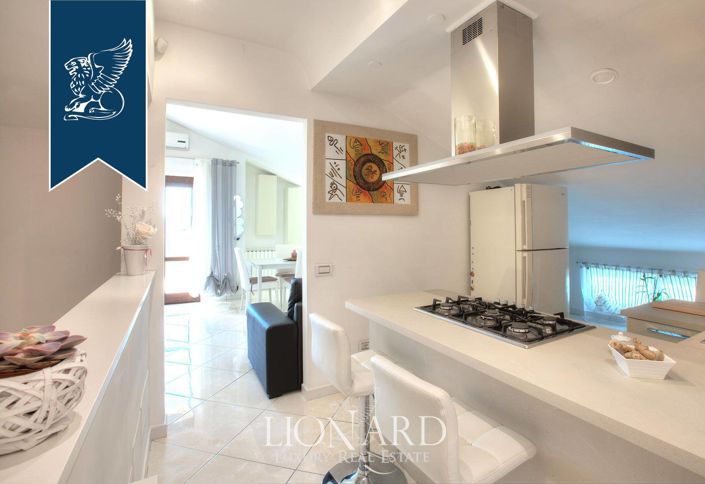 Image No.28-5 Bed Farmhouse for sale