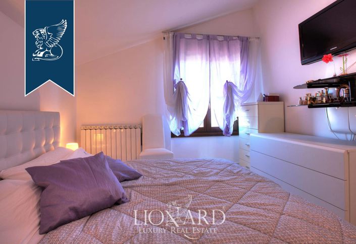 Image No.34-5 Bed Farmhouse for sale