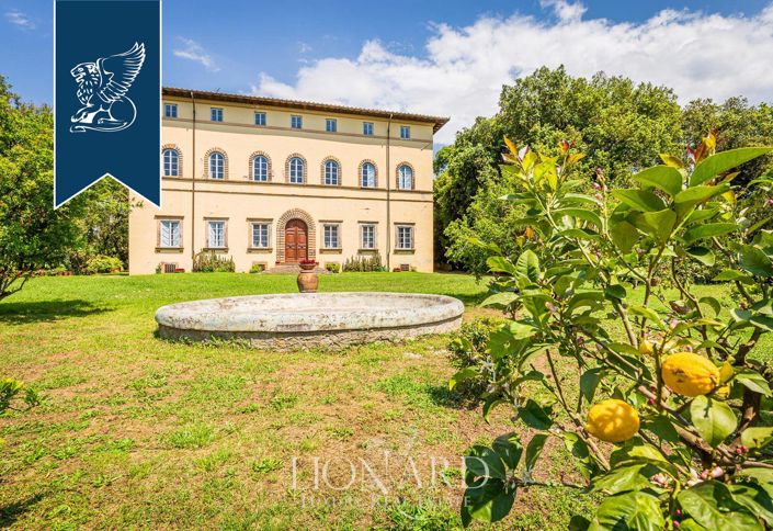 Image No.20-Ferme de 30 chambres à vendre à Lucca