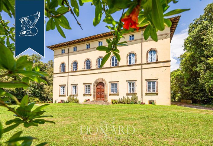 Image No.27-Ferme de 30 chambres à vendre à Lucca