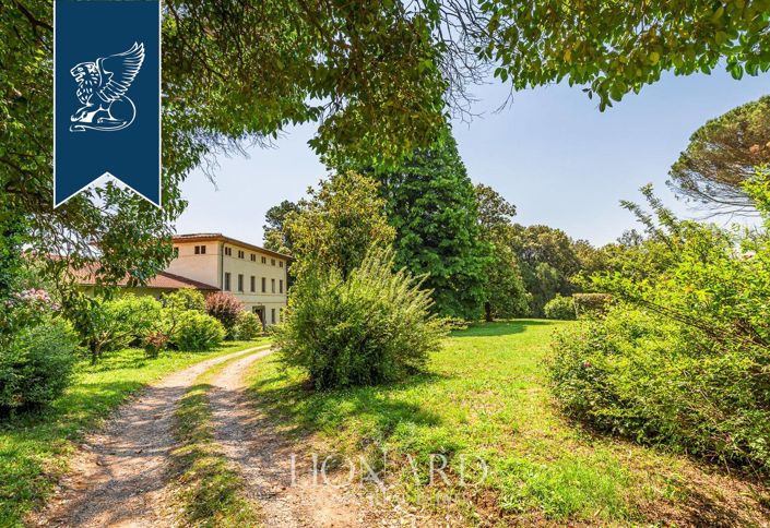 Image No.38-Ferme de 30 chambres à vendre à Lucca