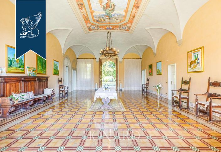 Image No.45-Ferme de 30 chambres à vendre à Lucca