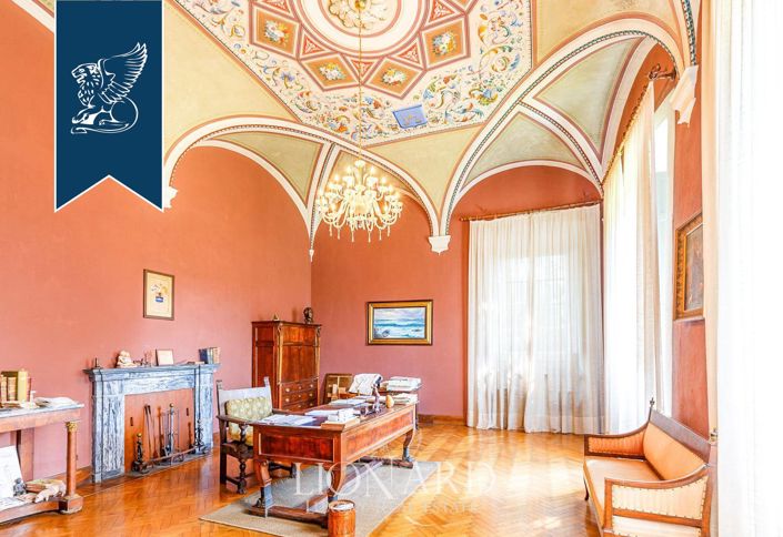 Image No.51-Ferme de 30 chambres à vendre à Lucca