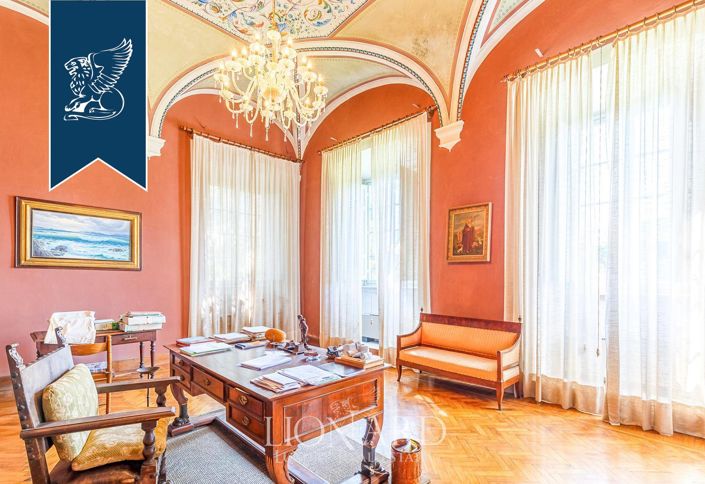 Image No.52-Ferme de 30 chambres à vendre à Lucca