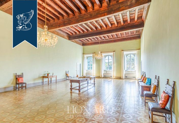 Image No.54-Ferme de 30 chambres à vendre à Lucca