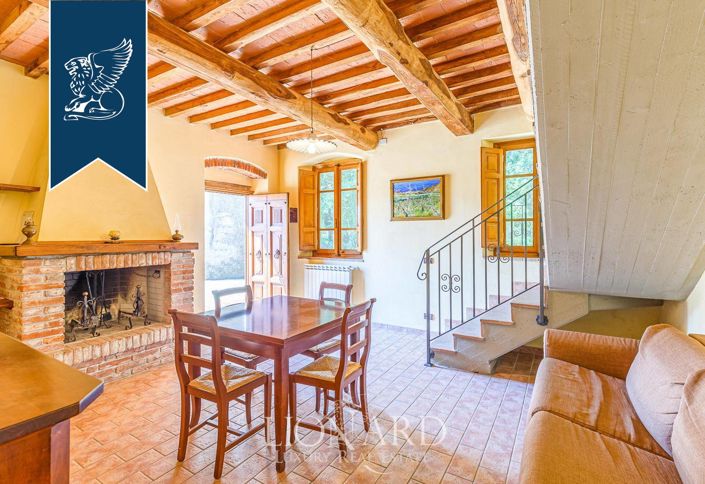 Image No.59-Ferme de 30 chambres à vendre à Lucca