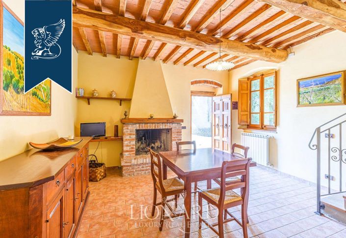 Image No.60-Ferme de 30 chambres à vendre à Lucca