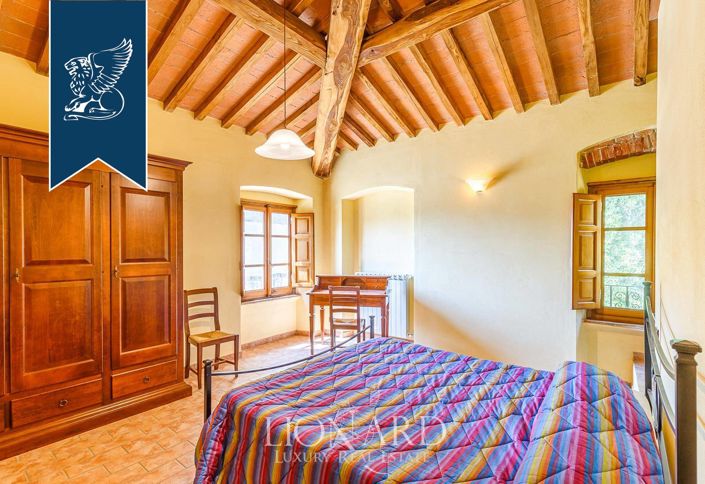 Image No.63-Ferme de 30 chambres à vendre à Lucca