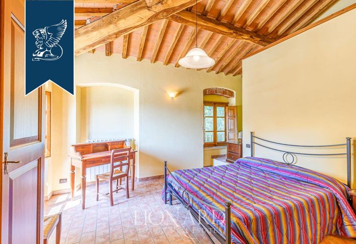 Image No.64-Ferme de 30 chambres à vendre à Lucca