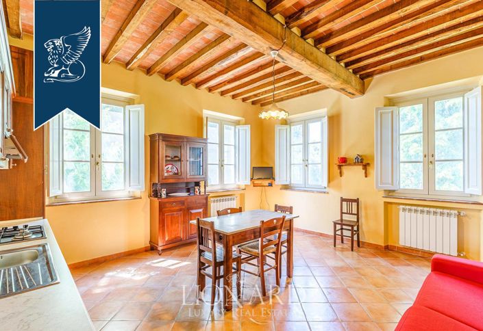 Image No.67-Ferme de 30 chambres à vendre à Lucca