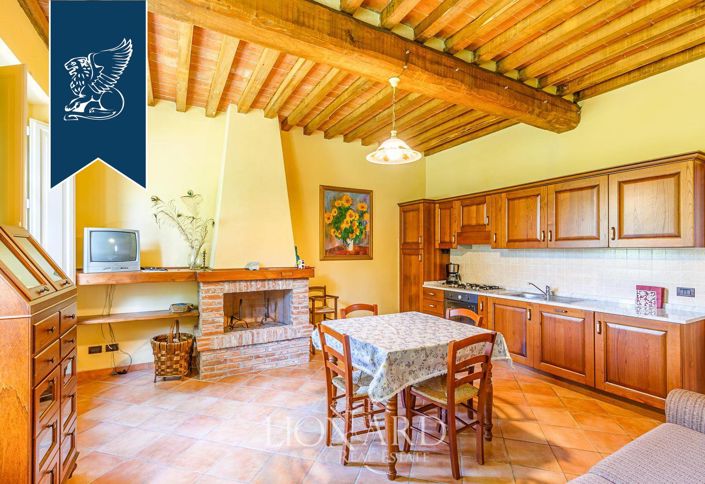 Image No.70-Ferme de 30 chambres à vendre à Lucca