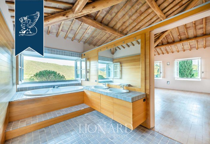 Image No.30-5 Bed Villa for sale