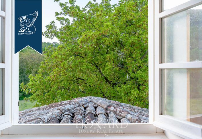 Image No.32-5 Bed Villa for sale