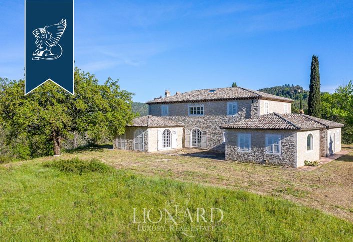 Image No.8-5 Bed Villa for sale